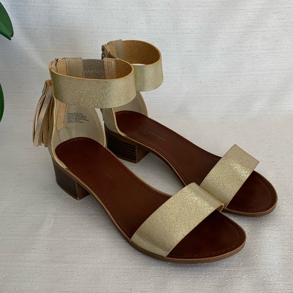 Rock&Candy Nancie Gold Strap Tassel Sandals Woman’s 7